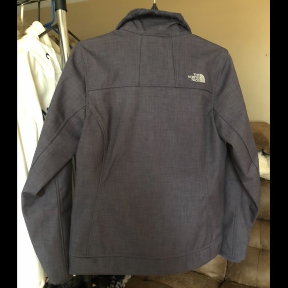 North Face plush lined coat - Picture 2 of 3